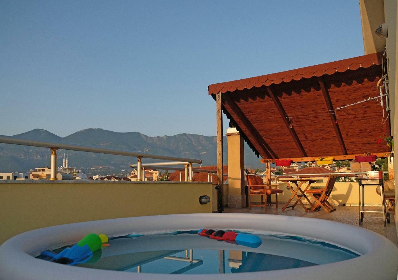 Apartmán Friends Terrace Tirana Exteriér fotografie